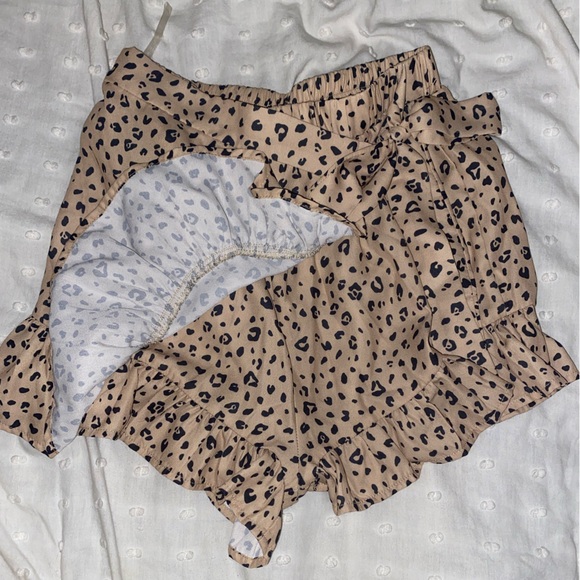 Cheetah print SKORT!! - Picture 3 of 4